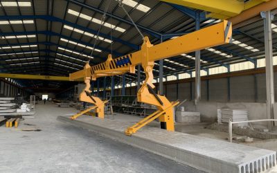 Sistema de elevación de losas alveolares